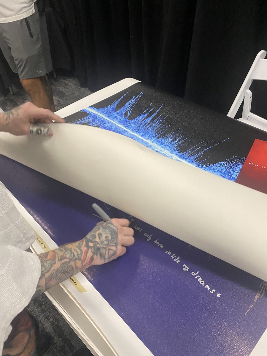 falloutboy's tweet image. created art from the sound waves of Centuries + Thnks Fr Th Mmrs w/ @Soundwaves_Art 🎨 signed a few prints - all the profits support @SweetRelief 🙏🏼 soundwavesartfoundation.com/collections/fa…