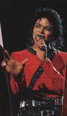MJCloseUp's tweet photo. https://t.co/cw5ESsj6RV