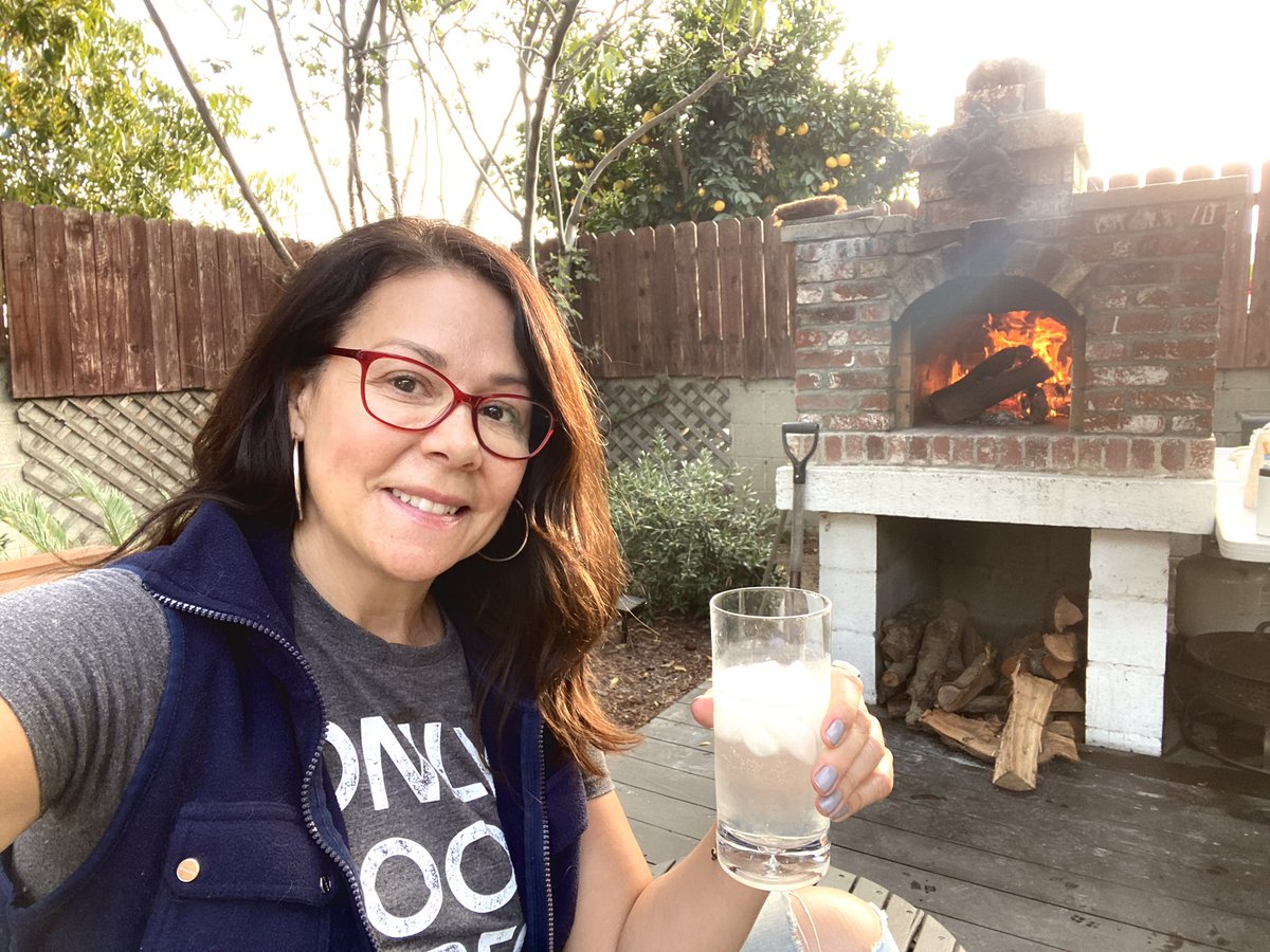 Pizza Oven!!!

#brickovenpizza #backyardfun #livinginjoy