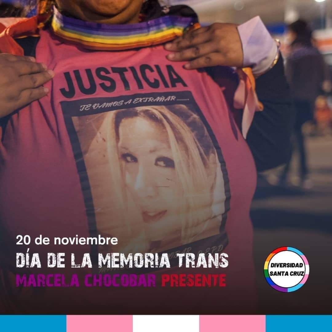 SCDiversidad's tweet photo. 20 de noviembre 
• Día Internacional de la Memoria Trans •

🕯️Hoy recordamos la memoria de aquelles compañeres trans señalades, violentades y asesinades, víctimas del odio y discriminación. Por cada compañere que lucho para que se reconozcan los derechos para las personas trans https://t.co/Lr1LJ3df6J