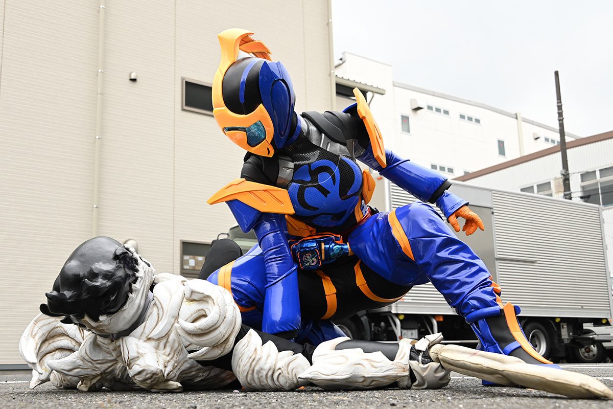 仮面ライダージャンヌ フルスーツ 1/1 等身大 着用可能 仮面ライダージャンヌ#令和ライダー #kamenriderjeanne #仮面ライダー