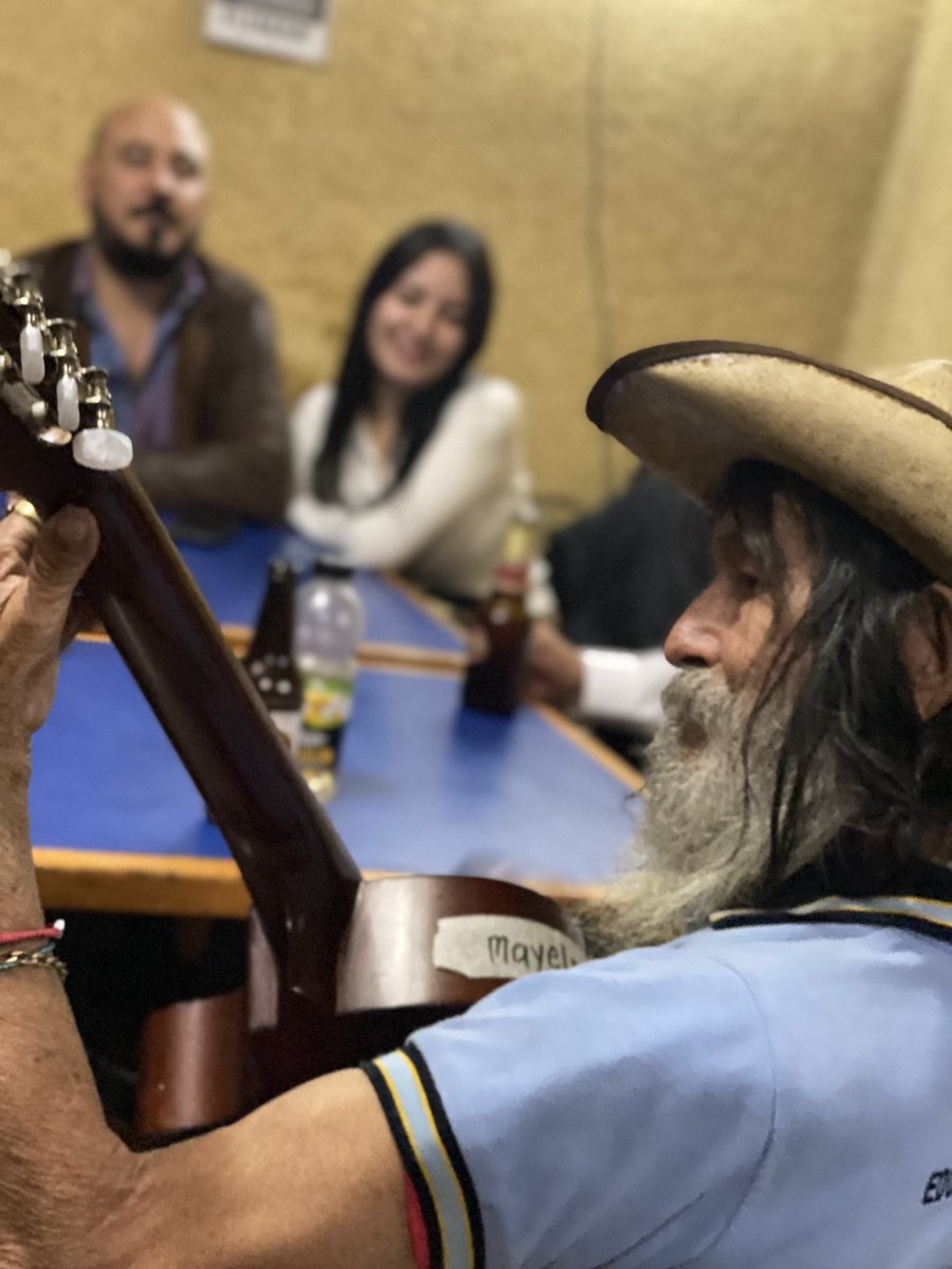 RutaCantinaMTY's tweet photo. El gran #Mayelo ameniza en #BarNuevoProgreso https://t.co/1xhrknr4Y7