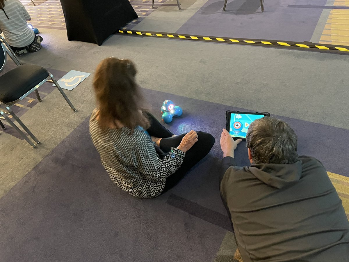 Last session at #ASHa21 had strangers  meeting up, pairing up, laying on the floor, and figuring out coding with robots to teach language!