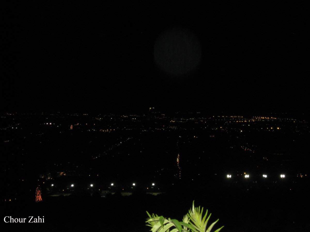 ChourZahi's tweet photo. Canada, la nuit
#Night #Outdoors #Nature #Illuminated #Plant #Scenics_Nature #Cloud_Sky #Beauty_In_Nature #Mountain #Growth #cityscape #Built_Structure
#NaturePhotography #photograghy #PHOTOS #MyPhoto https://t.co/yX0weQu5n9