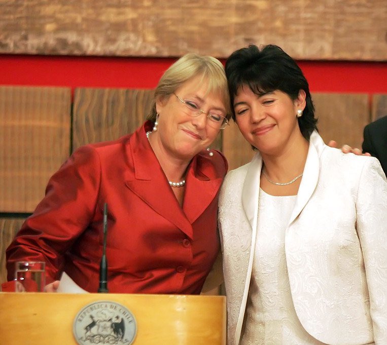 Porque estas hermosas mujeres han cambiado Chile, mañana #VotoYasna 💜 <a href="/ProvosteYasna/">Yasna Provoste Campillay</a> 🤸🏻‍♀️🚀
