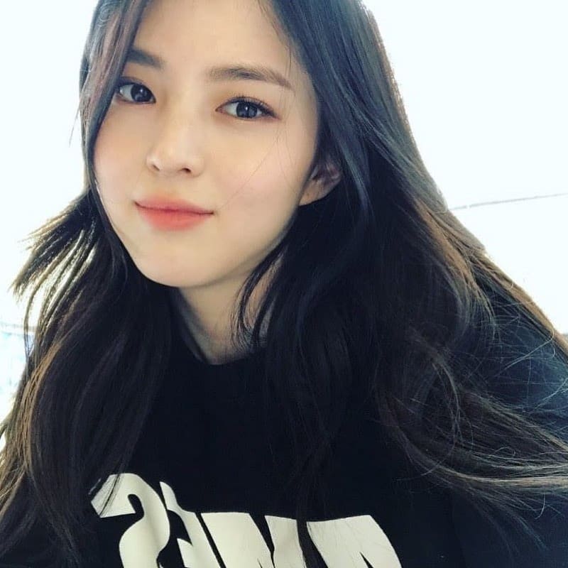 Soheejetaime's tweet photo. hello! this is a new archive account dedicated to actress #HanSoHee #한소희, we will be posting pics, videos and edits daily. please retweet and follow to support, thank you! ♡ https://t.co/BeEmCEJb5E
