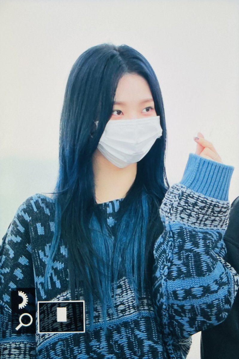 biteoff_kr's tweet photo. 211121 
#aespa #에스파 #KARINA #카리나 https://t.co/7NZH1bRZpU