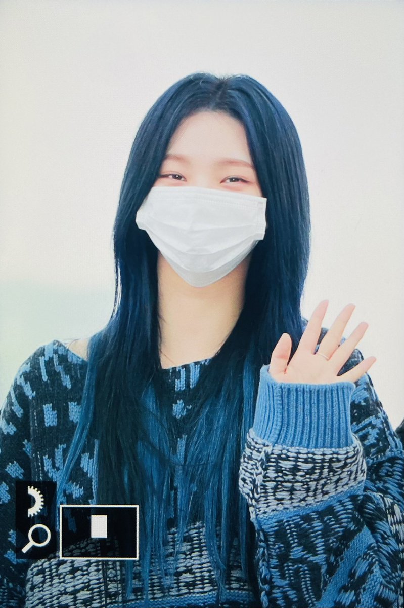 biteoff_kr's tweet photo. 211121 
#aespa #에스파 #KARINA #카리나 https://t.co/7NZH1bRZpU