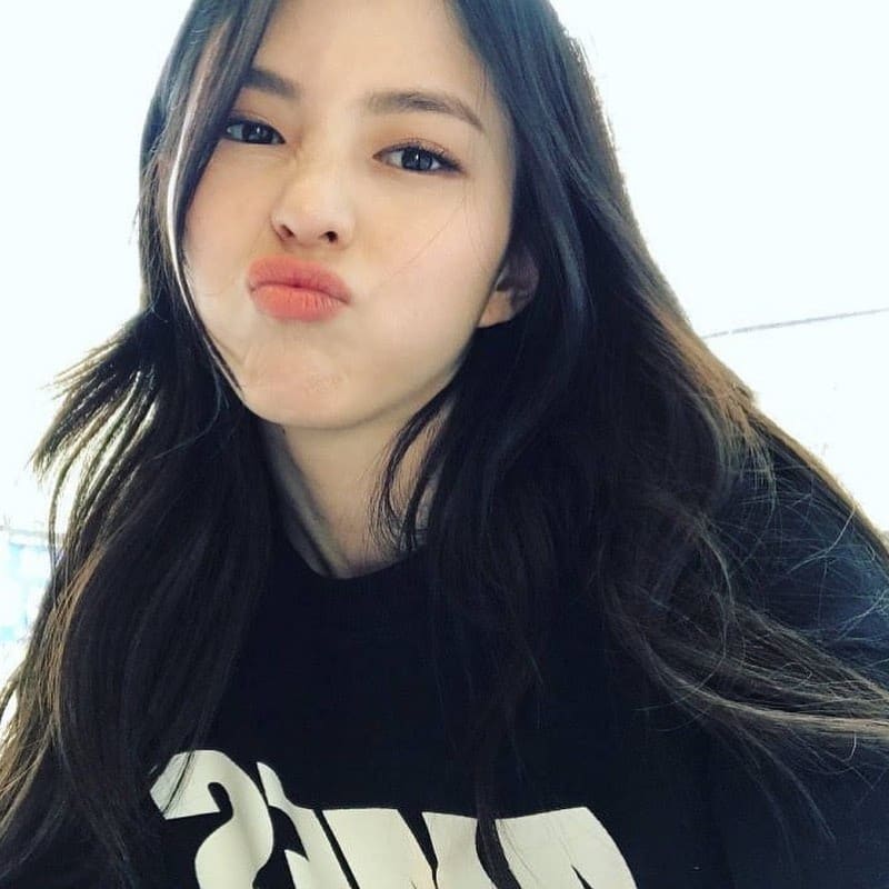 Soheejetaime's tweet photo. hello! this is a new archive account dedicated to actress #HanSoHee #한소희, we will be posting pics, videos and edits daily. please retweet and follow to support, thank you! ♡ https://t.co/BeEmCEJb5E