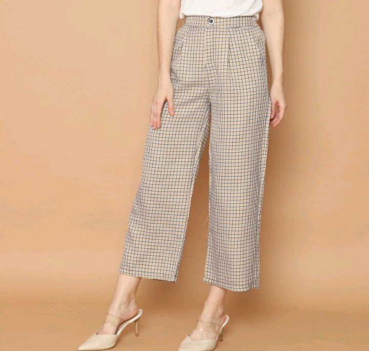 SimpleLookThing's tweet image. Celana panjang bahan kotak♥

Celana simple,good looking recomm bgt dear
Bahan nyaman bgt
Just 96k
shp.ee/araw5c7