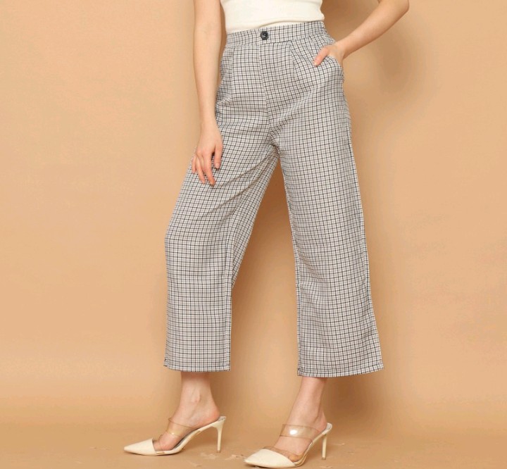 SimpleLookThing's tweet image. Celana panjang bahan kotak♥

Celana simple,good looking recomm bgt dear
Bahan nyaman bgt
Just 96k
shp.ee/araw5c7