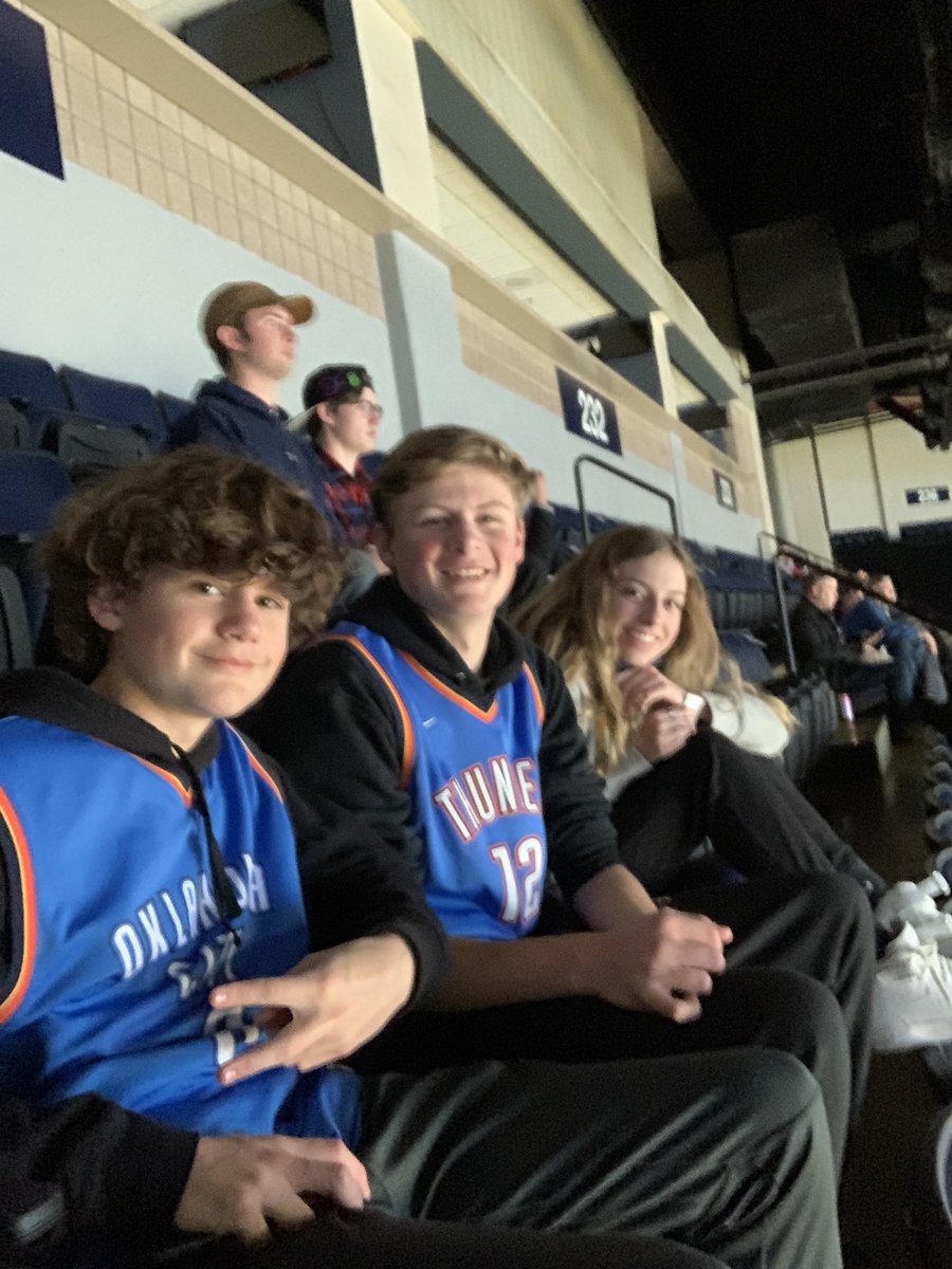 AndyStansel's tweet photo. Excited to see the Twolves take on Steven Adams. #packpix https://t.co/Biam7HLrSp