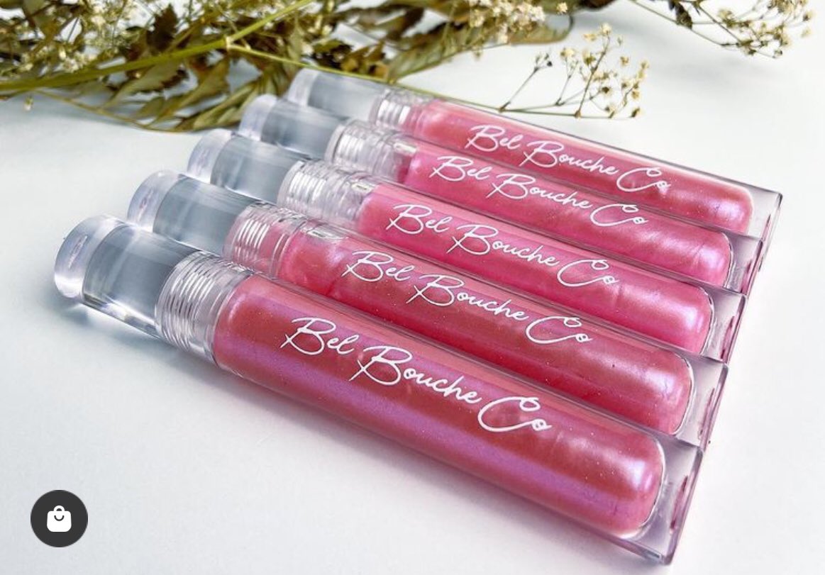 BelBoucheCo's tweet photo. Your order could be out for delivery but you left your items in your cart. 🥺 

Our bubblegum pink lipgloss “Sugar High” is definitely one you need in your collection 🧚🏾‍♀️

Retail glosses are available in our beautiful 7.8mL tubes 💎 https://t.co/O6YqkxAISe