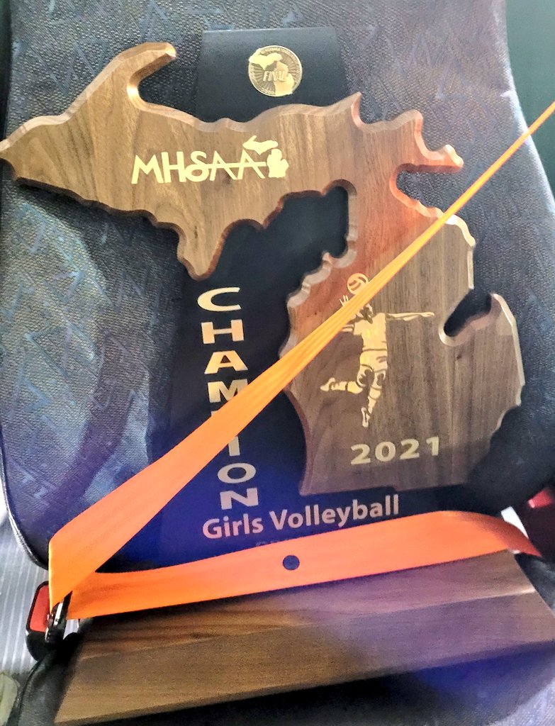 NDPvball's tweet photo. Picked up a passenger for the trip home. The 'driving' force all year long. Kept our eye on the prize, one game at a time. STATE CHAMPS! Thanks staff, students, parents & fans....you were amazing. #31programsONEteam NOTRE DAME Together we are #IrishStrong https://t.co/2vFfBuEgOc