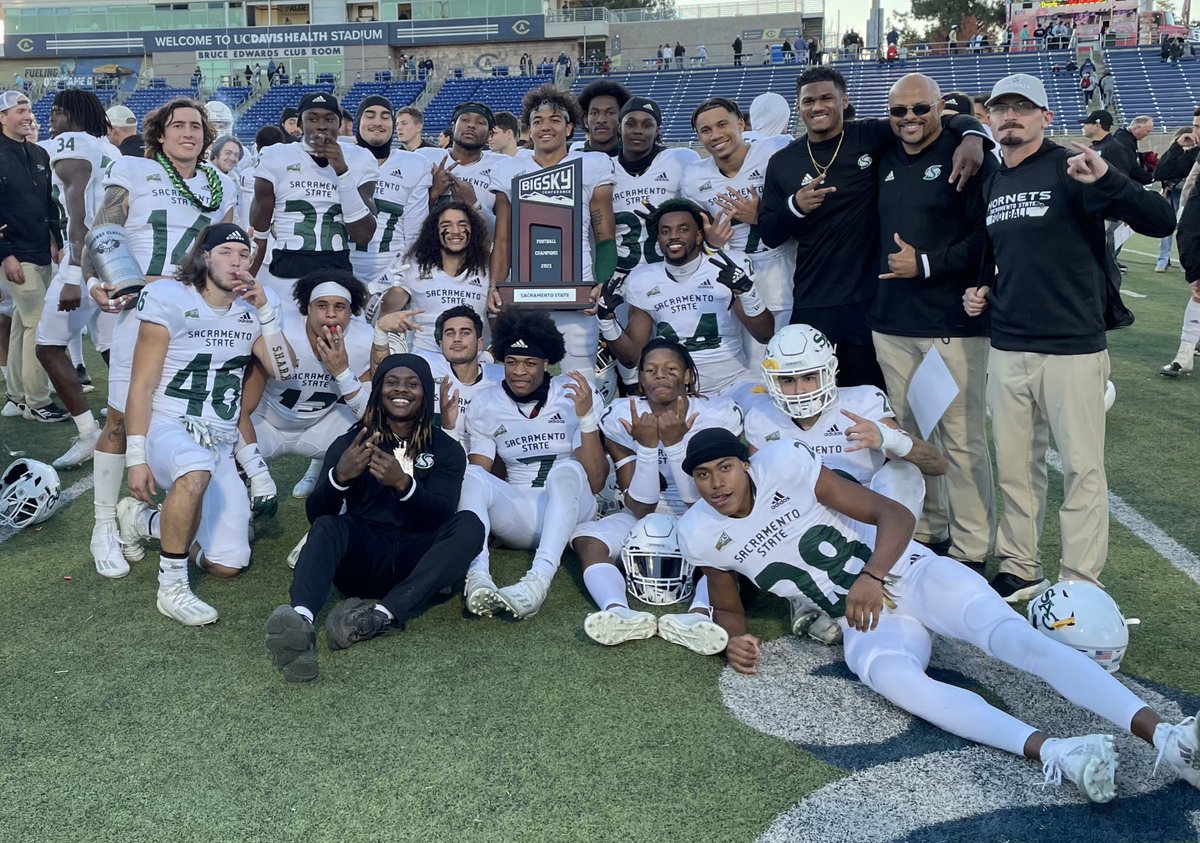 CoachCherokee's tweet photo. Big Sky Champs!!! #Undefeated‼️ https://t.co/Zv33eCstx6
