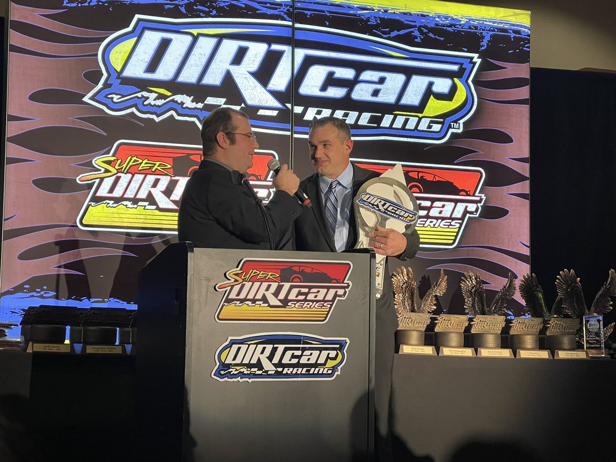 DIRTcarNE's tweet photo. #BigBlocks | Kevin Root is the 2021 DIRTcar Big Block Modified rookie of the year! https://t.co/Kjm1444MgN