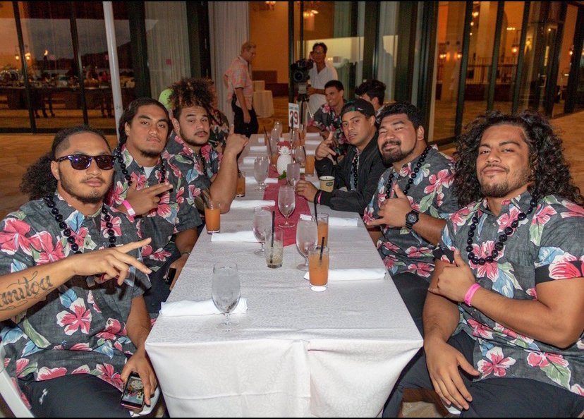 HawaiiFootball's tweet photo. Today we honor 17 seniors but we want to add one more. Scheyenne Sanitoa would have been celebrating with his brothers on the field, and in many ways his spirit will be here with us. Gone but not forgotten, we miss you Scheyenne! #LLSS41 https://t.co/4T6ty7jss5