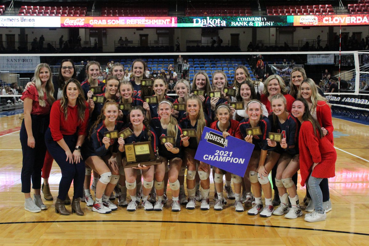 NDHSAA's tweet photo. 2021 NDHSAA Class A Volleyball State Champions: Bismarck Century Patriots https://t.co/YwIAlsSZU2 #NDHSAA #NDpreps @CHSPatriotsVB https://t.co/vrt9MAtYWw