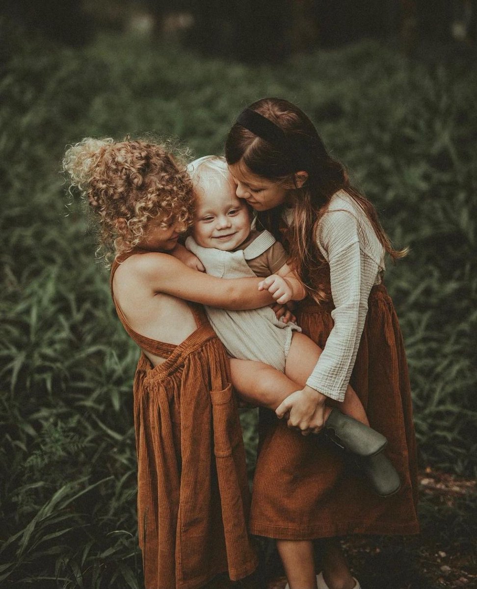jacknjill's tweet image. Precious irreplaceable moments! 💚 #JnJSundaySmiles 
.
📷  by the talented @bethphilippidis 
#preciousmoments #capturethis #goldendays #preciousgirl #childangels #motherhood #motherhoodunplugged #motherhoodtimes
