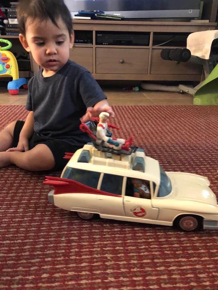 GustavoNavaVal1's tweet photo. @ThomasConnorsJr @ScriptDoctorPHD Hi Thom! This is my son Alex playing with my Ecto1. We are at the movie Theater waiting to watch Afterlife. https://t.co/HlNAbLrRyL