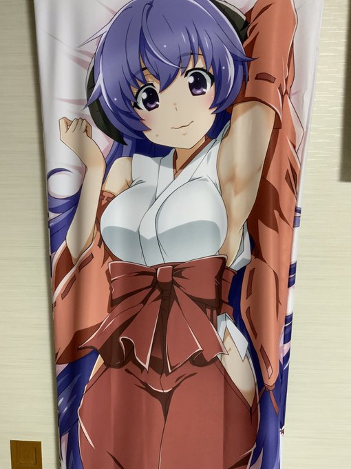 今日のビックサイトのひぐらしオンリーで羽入枕頒布します 