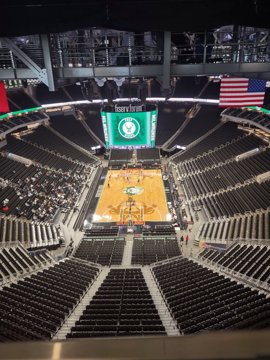 Wrapped up our trip with a tour of the Fiserv Forum, home of the World Champion Milwaukee Bucks! <a href="/NebraskaFBLA/">Nebraska FBLA</a>