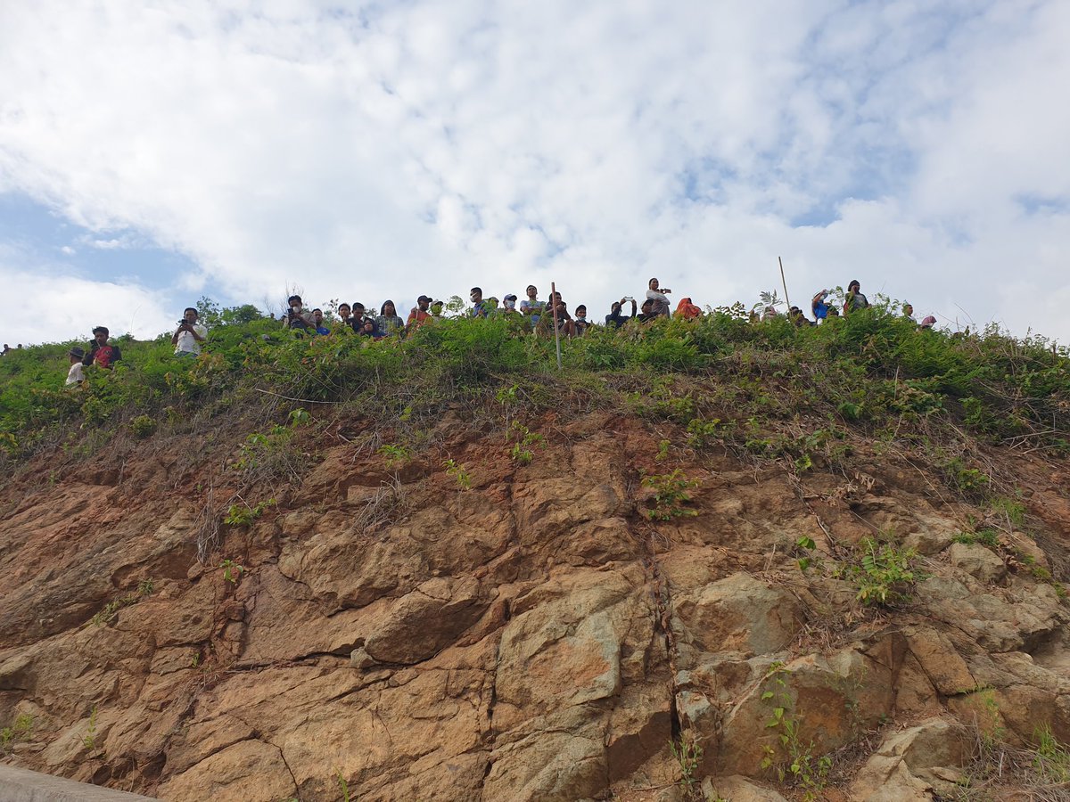 JesWashington's tweet photo. There's plenty of excitement for those plans. Residents watched on from a nearby hill, keen to see the highly anticipated track. But there's also concern among Indigenous Sasak people - some say their rights have been ignored to make way for the development. https://t.co/vJmBsnRmli