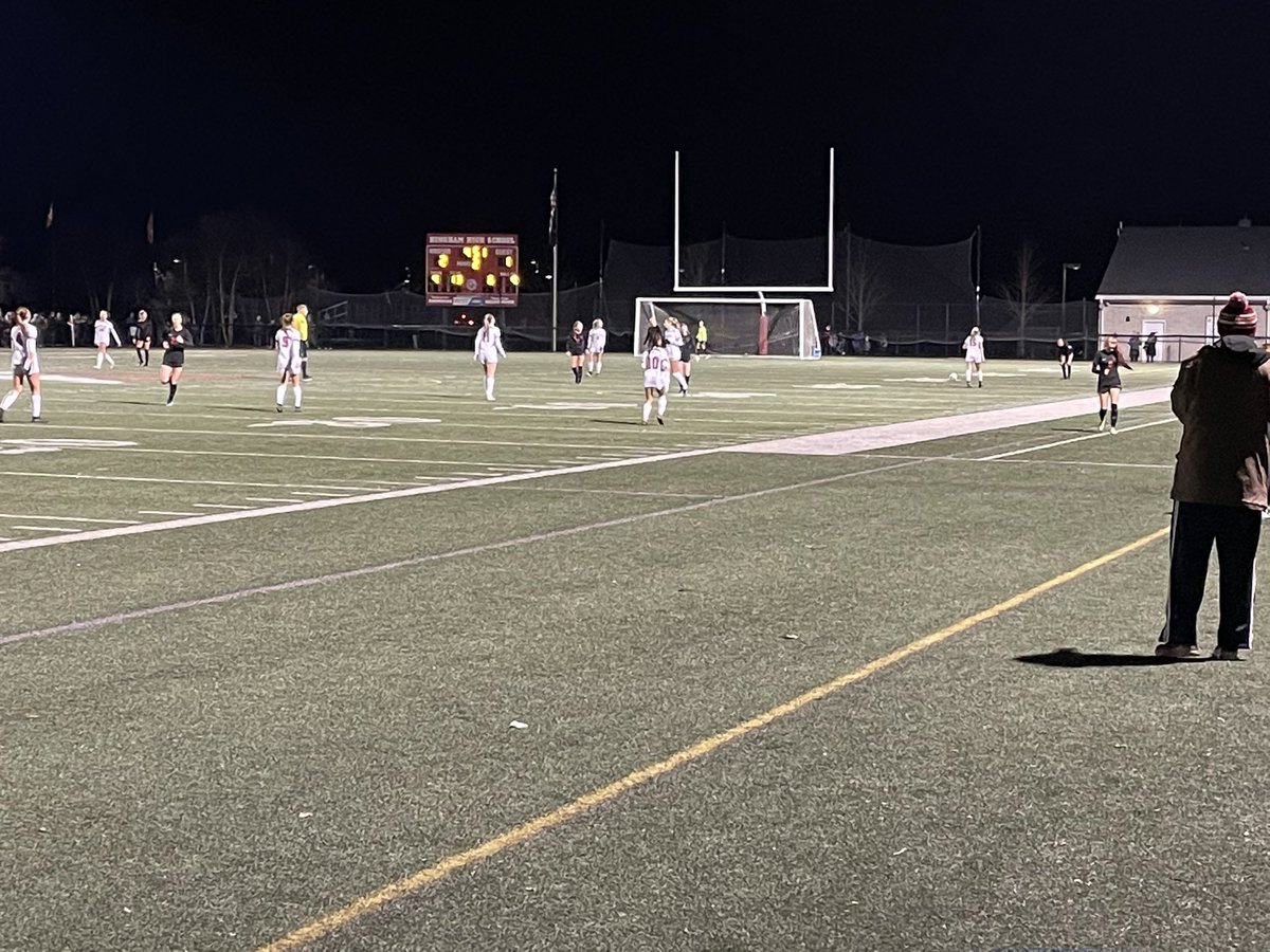 Congrats <a href="/WHPANTHERSOCCER/">David Floeck</a> <a href="/whkerryflood/">Mrs. Flood</a> <a href="/WHathletics/">Bob Rodgers</a> ! State Champs! Only photo that my numb fingers could manage - way to go! #PantherPride
