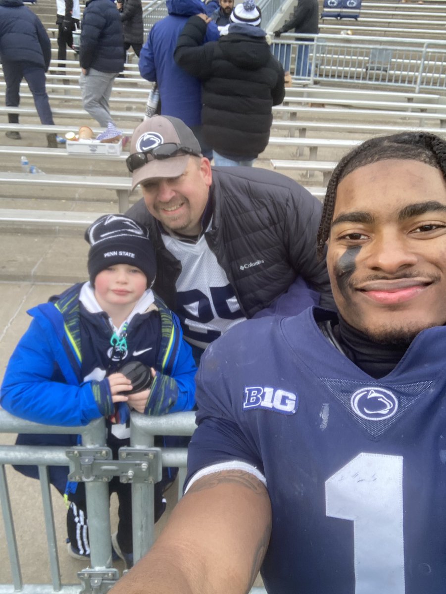 nbuttorff's tweet photo. This is why I love @psufootball ! Thank you @JORDANSTOUT92 @ayeewonton &amp; @JaquanBrisker for taking a few seconds to snap some pics with my son after the game. He doesn’t look happy but has not stopped talking about the experience. We will miss each of u but best of luck #weare https://t.co/gpv8cCZaQ1