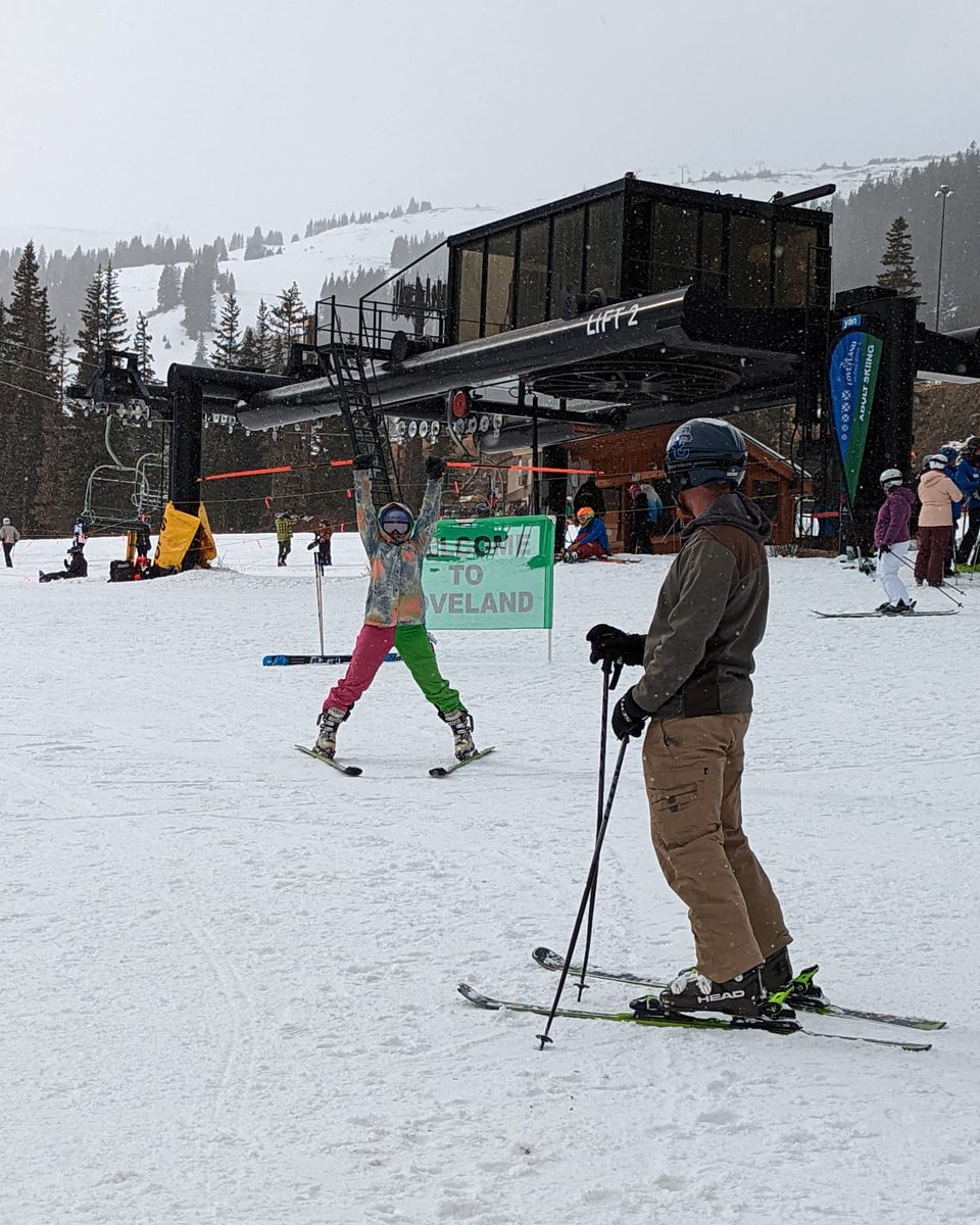 ChristySports's tweet photo. Huge thanks to everyone who came out for our Demo Day @LovelandSkiArea We hope you had as much fun as we did and that you found some epic new gear β·οΈπ check out some highlights from today π€©
.
.
#skiseason2021 #newgear #demoday #snowboarding #snowsports #steptoutside https://t.co/NDK8GQgUvT