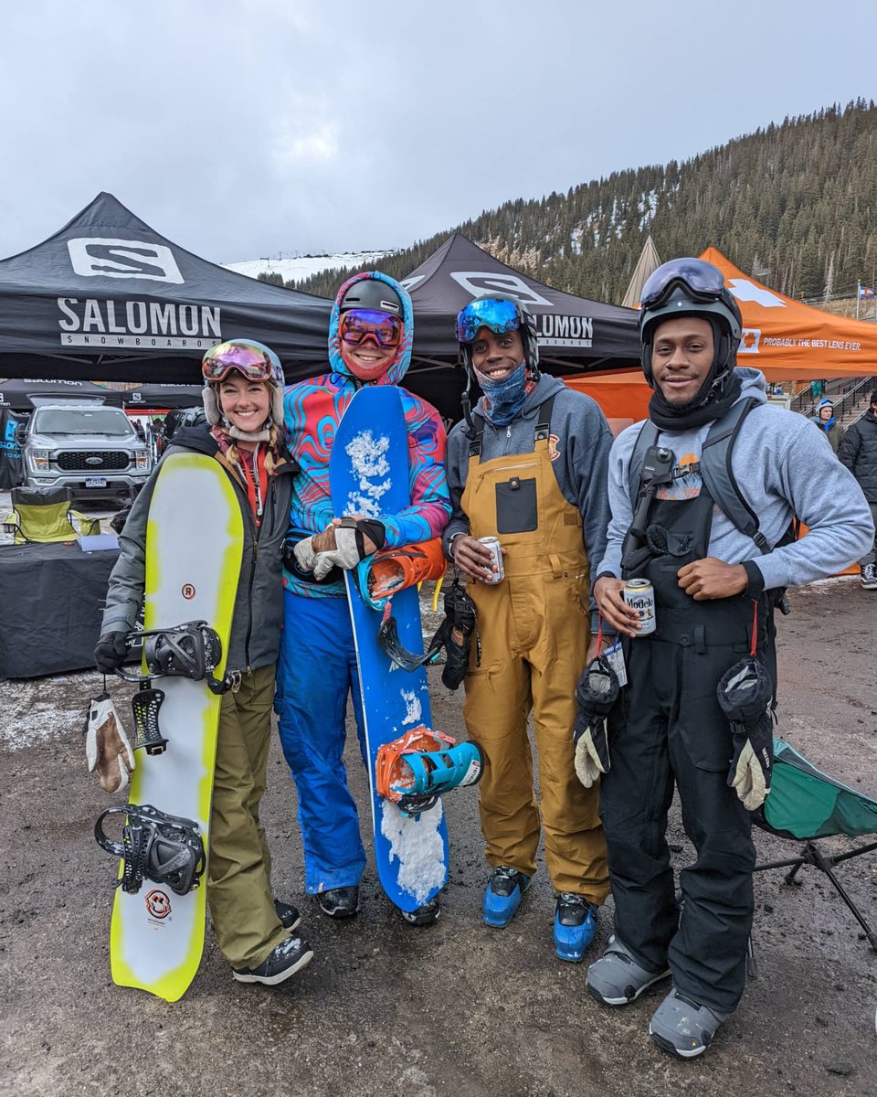 ChristySports's tweet photo. Huge thanks to everyone who came out for our Demo Day @LovelandSkiArea We hope you had as much fun as we did and that you found some epic new gear β·οΈπ check out some highlights from today π€©
.
.
#skiseason2021 #newgear #demoday #snowboarding #snowsports #steptoutside https://t.co/NDK8GQgUvT