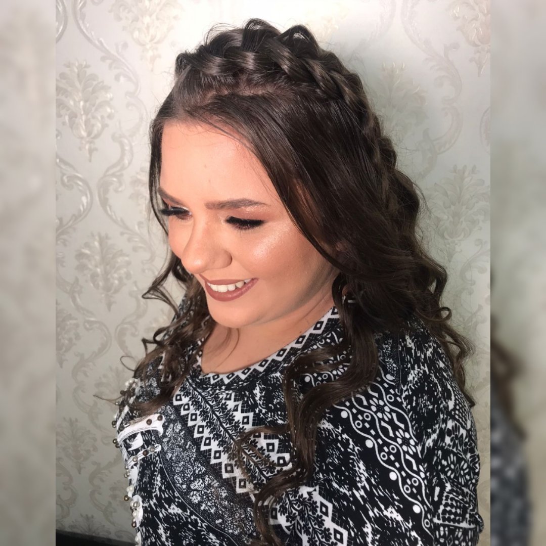 loohmfalcao's tweet photo. "Se arrisque mais, a vida é melhor para quem tem coragem."
Marianna Moreno
#marianamoreno 
#arrisque
#vida
#coragem
#maquiagem 
#penteados 
Maquiagem maravilhosa da: 💄@juceliarolim.makeup 
Penteado maravilhoso da: @fabianamazzo.penteados https://t.co/3IJhkqJapT