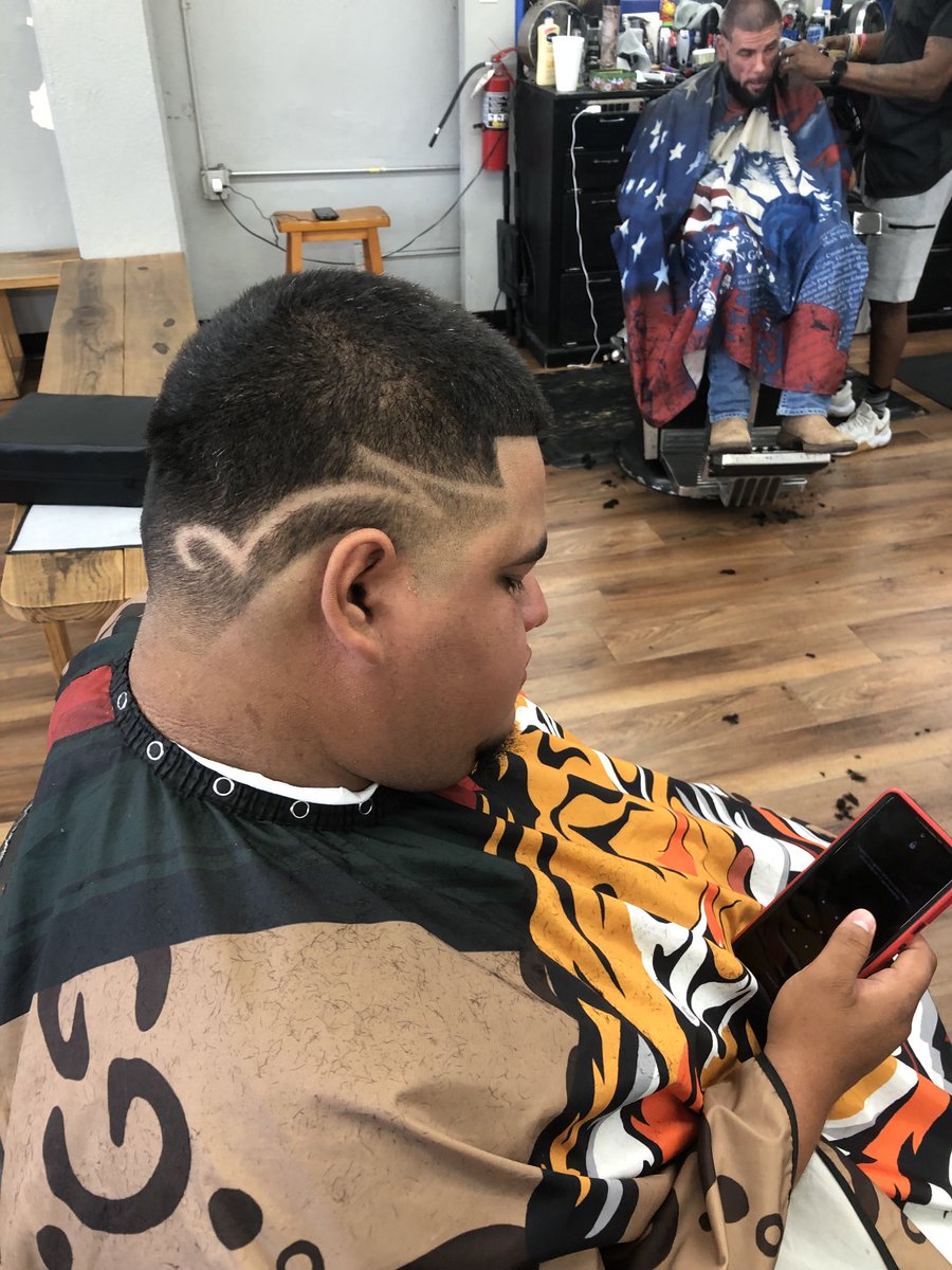 gang_xrp's tweet photo. #Barber #Design #Tonsorial #arts #Artist https://t.co/LWpEUyEUKU