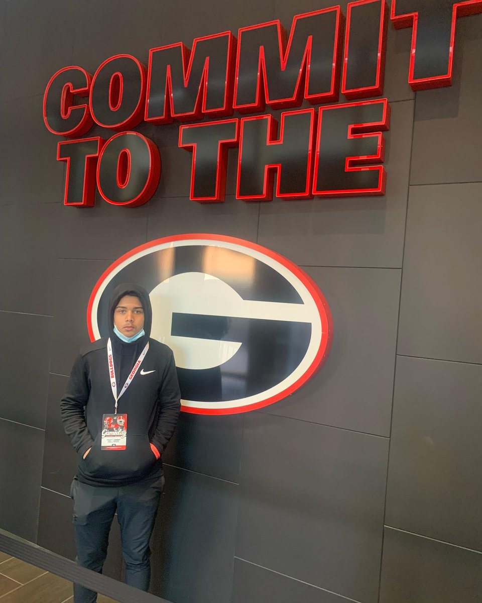 TheTracyConner's tweet photo. Thank you for everything @GeorgiaFootball what an amazing visit today! 🔥🔥@HHH_Tackling @Coach_Pack78 @CoachSzatkowski @CoachDabdoub @Kell_Football https://t.co/6tJOj45Q5a