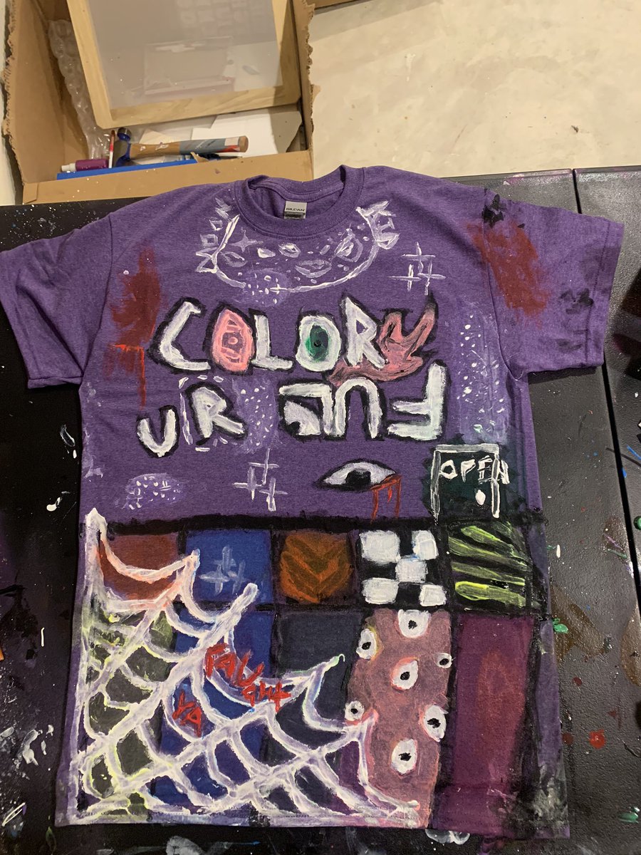 clearvsn's tweet photo. shout out to all the people that i got to connect with. listening to y’all filled me with so much inspiration i HAD to lock in for the one time #customclothing #customclothes #instaartist #instaart #pauseshots  #pauseonline  #highendfashion #streetwear #fabricpaint 
#FashionWeek https://t.co/1vOclZFxsv