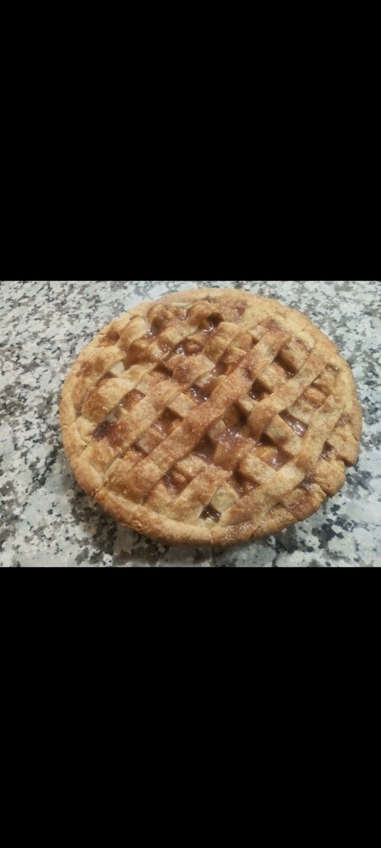 HeBakery's tweet photo. He Sets Table is taking order til Monday And delivering Wednesday make you pie order now text or call (682) 238-2643 call or text today https://t.co/fQDokuGrLd