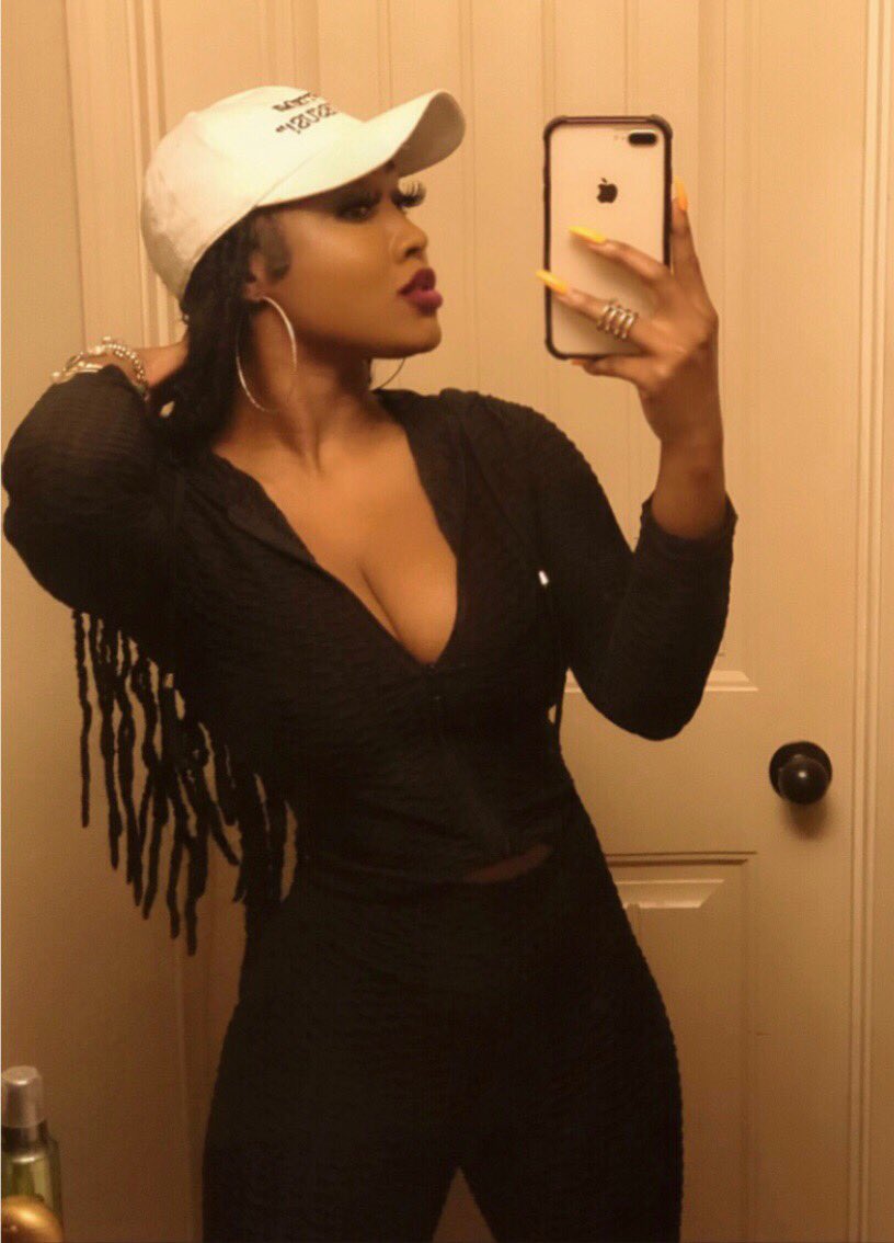 devialadawnj's tweet photo. Nun… rocking my brand #donttrymetryjesus🌹🌹🌹🌹
Get Yours https://t.co/FoR05M86gQ #devialadawnj 💎 https://t.co/CYByD4CcSJ
