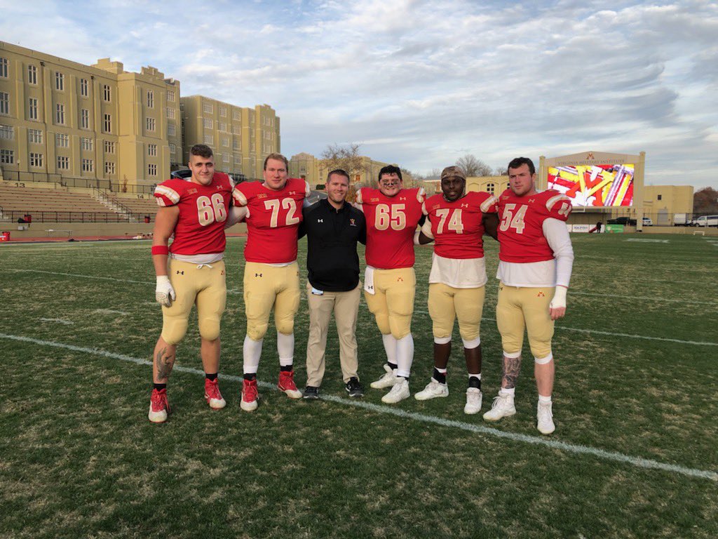 JAbercrombie51's tweet photo. Proud Of These Seniors. Thank You For A Great Season! #C2E #10TD https://t.co/pNy2TpHyJt