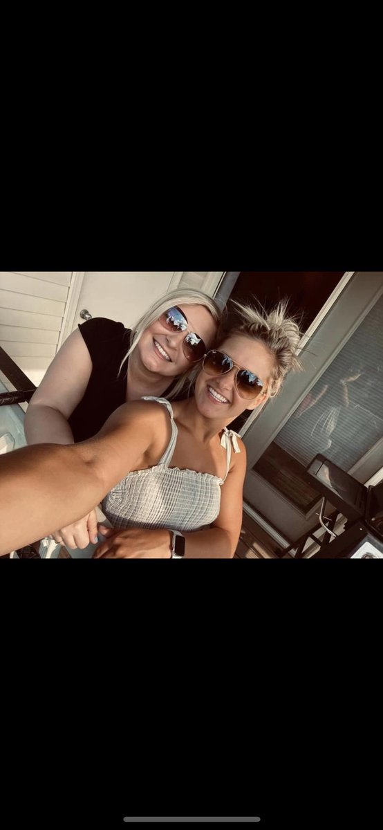 Akpasche's tweet photo. Found my way back to twitter for a second to wish this dime piece a happy birthday 🥳🤍 CHEERS TO 25 BABY. Thanks for ALWAYS being in my corner. I am so thankful to have you in my life🥂Excited to see where this year takes you ✨😘 @kwap_kaylee https://t.co/cLv54gIUKd