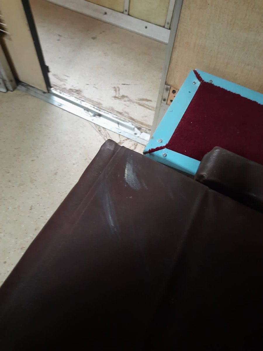 consultjt's tweet photo. @drmbsbner @RailMinIndia @nerailwaygkp @PMOIndia my old parents are  travelling from Gorakhpur to Varanasi PNR-2430655950
Trn:15008,Dt:21-11-21 in 1 AC P1-H1,Cabin B Lower,the condition is pathetic and really dirty people have surrounded not listening to TT unsafe in covid times https://t.co/Oo02gdFgVj