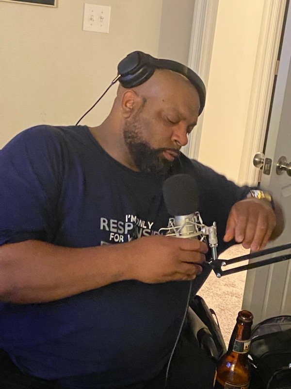 BViewspod's tweet photo. Ep 47 is out. Please like, sh & sub #googlepodcasts #Applepodcasts #spotifypodcasts #Podbean #blackbeersmatter #podcast #comedy #brewsandviews #CraftBeer #3blackmen #virginiapodcast #capcity #craftbeerlife #podcasting #instapod #rvapod #AlecBaldwin #AaronRodgers #vaelections https://t.co/hUGvOOwnxC