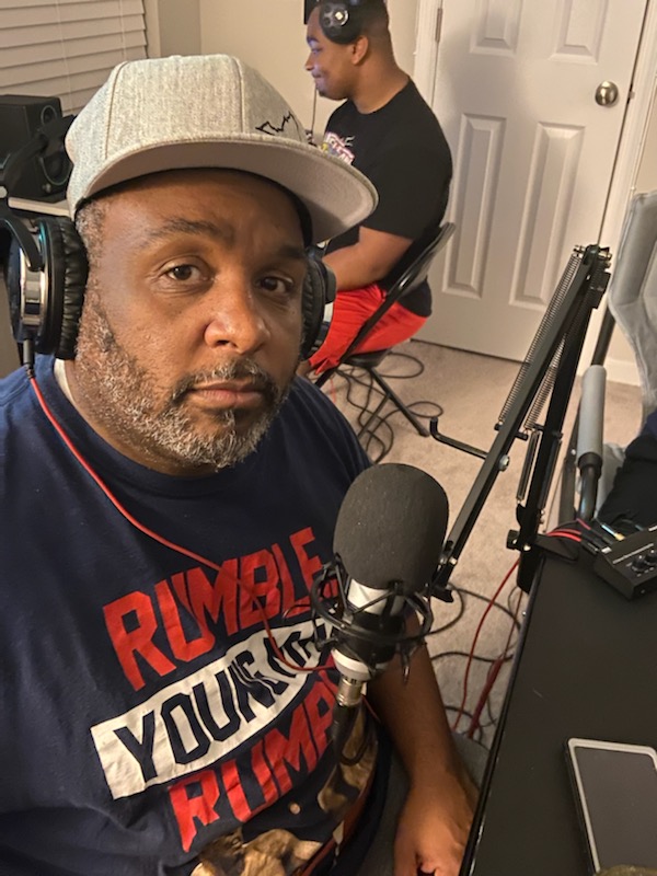 BViewspod's tweet photo. Ep 47 is out. Please like, sh & sub #googlepodcasts #Applepodcasts #spotifypodcasts #Podbean #blackbeersmatter #podcast #comedy #brewsandviews #CraftBeer #3blackmen #virginiapodcast #capcity #craftbeerlife #podcasting #instapod #rvapod #AlecBaldwin #AaronRodgers #vaelections https://t.co/hUGvOOwnxC