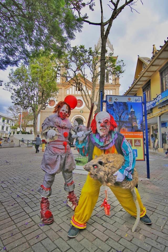 cristianbravoga's tweet photo. Acá unas imágenes del #FIAVL2021. Fotos: Javier Aguilar. Recomiendo seguir su IG: https://t.co/N1teWgvT23… #LojaLaCiudadDelFestival  #LojaViveElFestival #Loja #Ecuador https://t.co/VoF11qrLdo