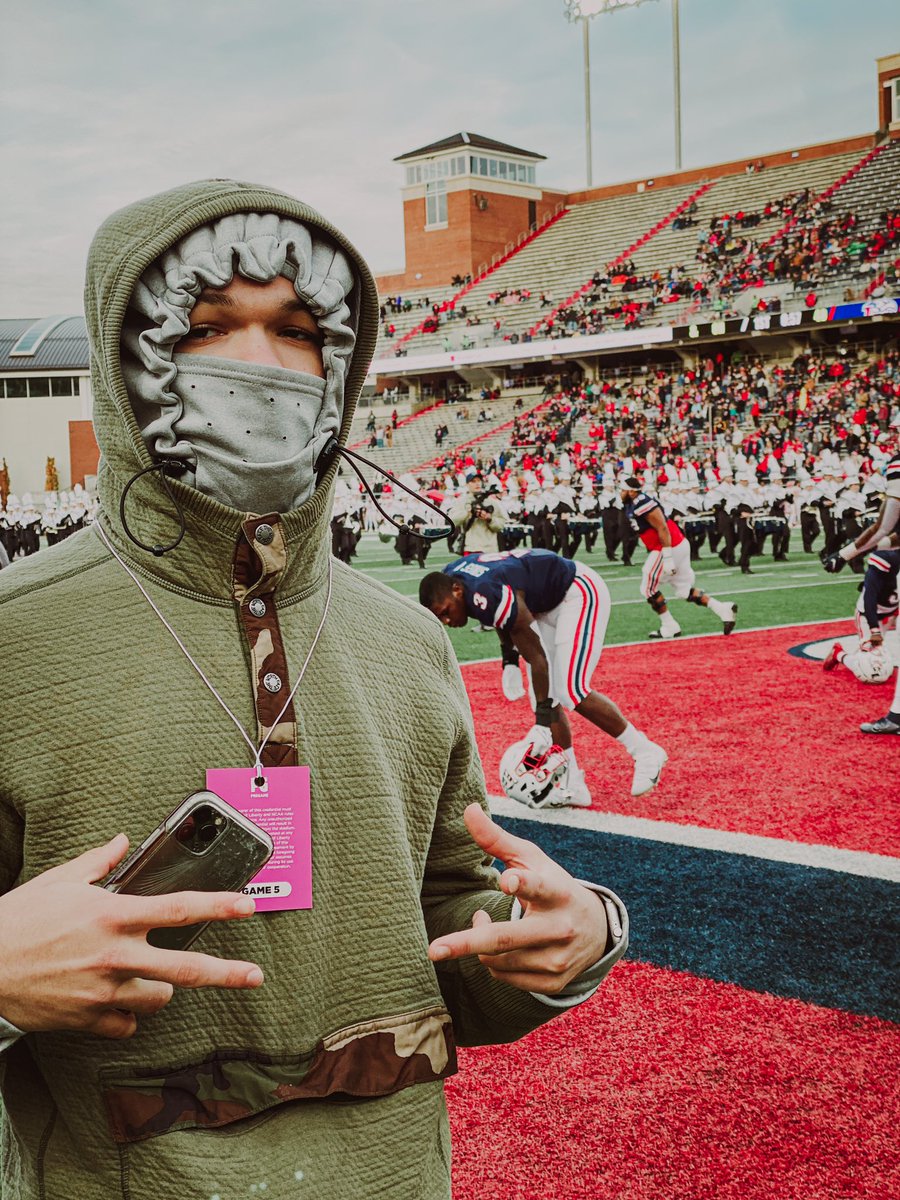 CoachNGue's tweet photo. Had another great visit with our QB/S @Natereeed1 today. Blessed for all the great conversations and hospital by @LibertyFootball @EthanJohnsonCFB @mauricejharris @BruceSJohnson @CoachHun_LU @CoachJackCurtis @Coach_HubbLU @BdMan0046 https://t.co/2NB1oovyKc