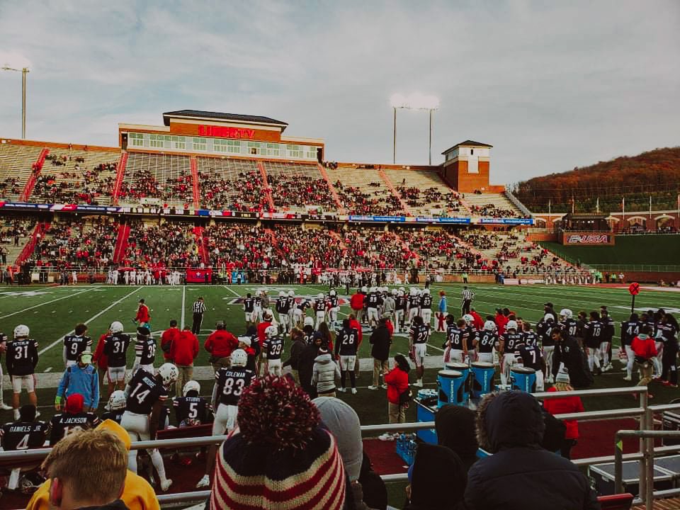 CoachNGue's tweet photo. Had another great visit with our QB/S @Natereeed1 today. Blessed for all the great conversations and hospital by @LibertyFootball @EthanJohnsonCFB @mauricejharris @BruceSJohnson @CoachHun_LU @CoachJackCurtis @Coach_HubbLU @BdMan0046 https://t.co/2NB1oovyKc