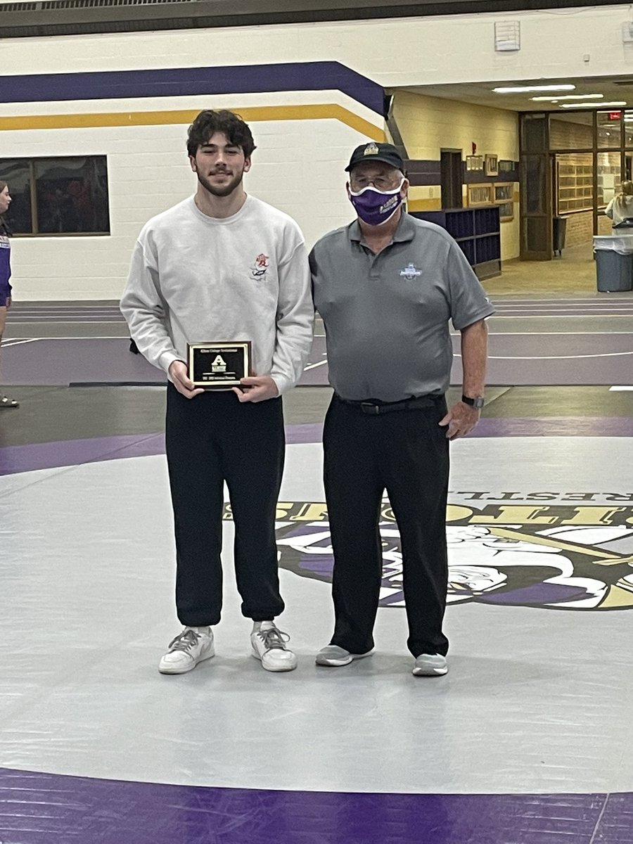 Ott_Athletics's tweet photo. WREST: Cardinals take 2nd of 12 teams at Albion Invitational… Freshman Cale Callahan (165) and senior Joey Bradberry (184) win their respective weight classes! Three other Cardinals earn runner-up results. Full recap coming later! 👊 https://t.co/BSwqEzBXMD