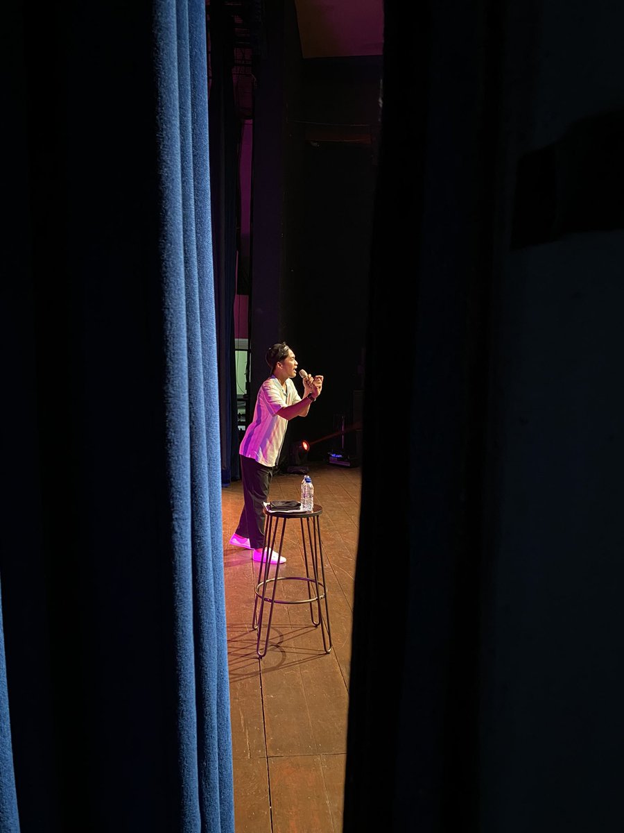 andyistiyono's tweet photo. Alhamdulillah semalam special show perdana @DickyDifie #DeepFeelDeepSee berhasil dihelat. Lancar dan pecah. Para special performer juga keren banget; @abdelachrian @adjisdoaibu @uusbiasaaja.
Foto terakhir, bersama (sebagian dari) keluarga Seru! Management.
Selamat ya, Neng! ๐ https://t.co/ZLQ8ScQ8vb