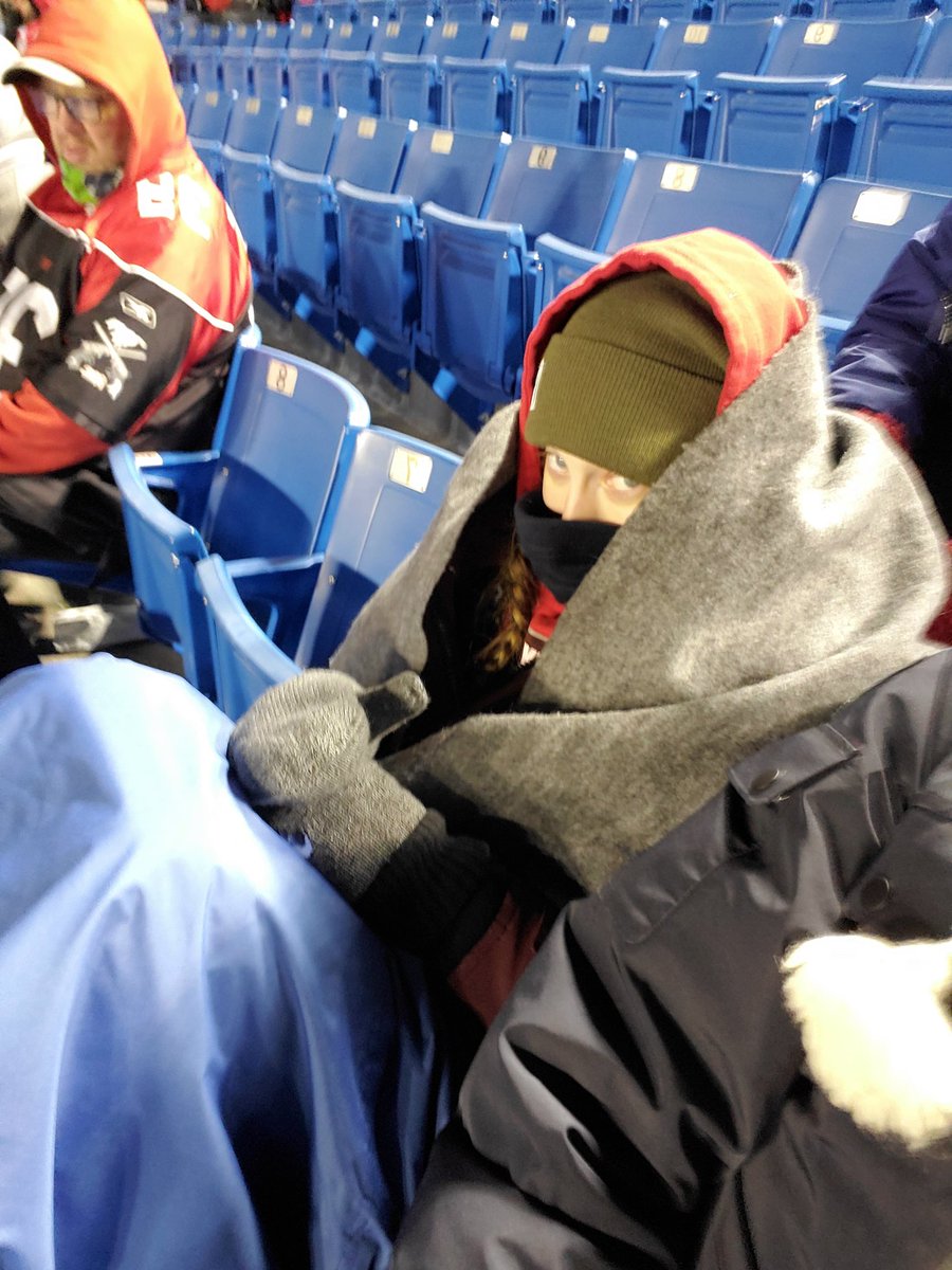 rvink's tweet photo. Someone is wondering why she is freezing for this. #Brrrr #OffensiveJuggernaut https://t.co/KXbWC8954M