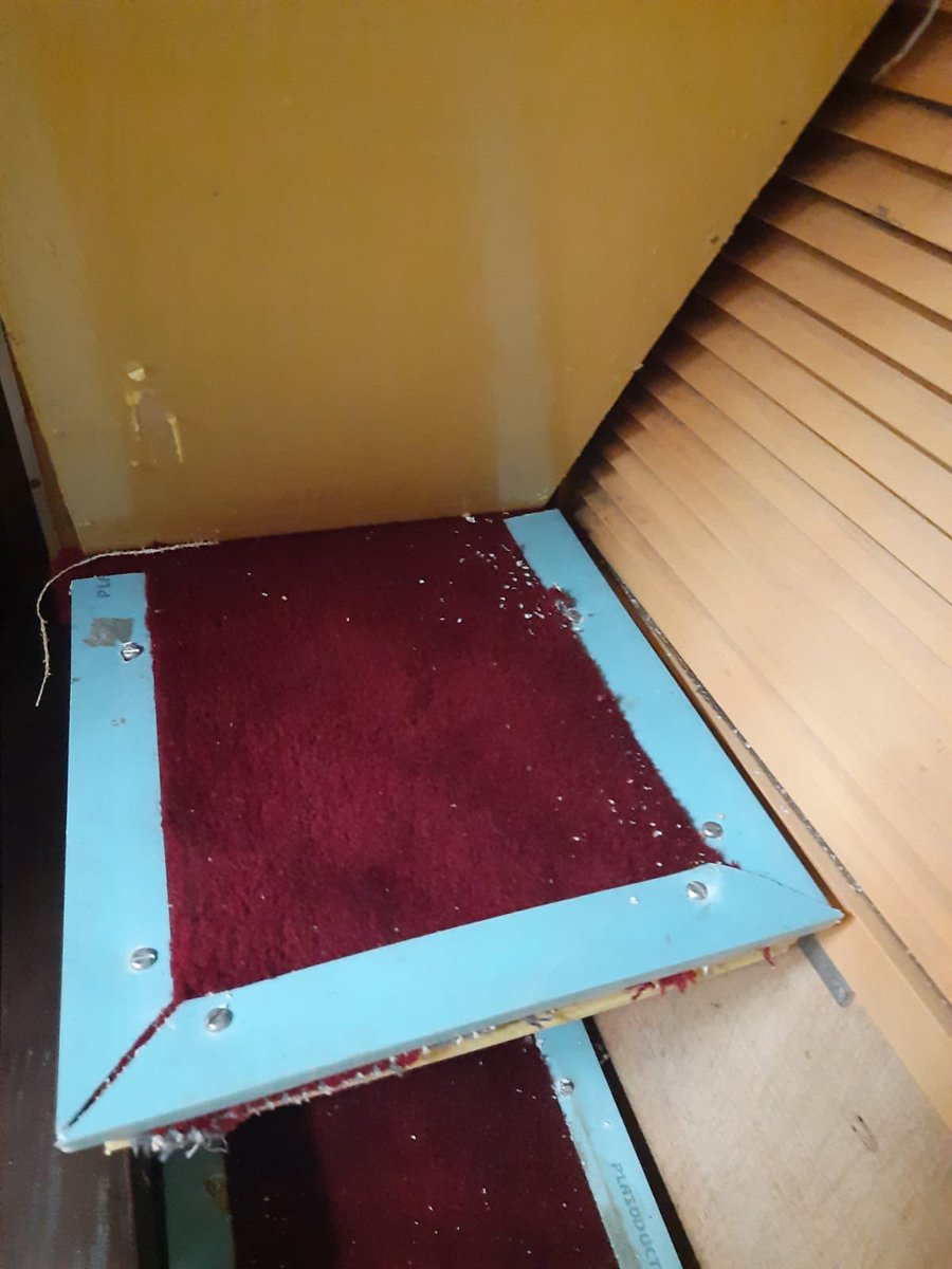 consultjt's tweet photo. @RailMinIndia @PMOIndia @drmbsbner @nerailwaygkp my old parents travelling from Gkp to BCY PNR-2430655950 Trn:15008
Dt:21-11-21 Cls:1A P1-H1,Cabin B The condition is pathetic,dirty unhygienic . People are not listening to TT also pls do something https://t.co/aJrssgkZ8w