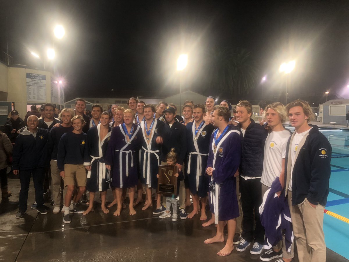 Let’s give a round of applause to your 2021 CIF SoCal Regional Division 1 champions, <a href="/NewportAquatics/">Newport Aquatics</a>! What a season for them. CIF-SS Open Division champions last week and now CIF SoCal Regional Division 1 champions today. Great stuff!